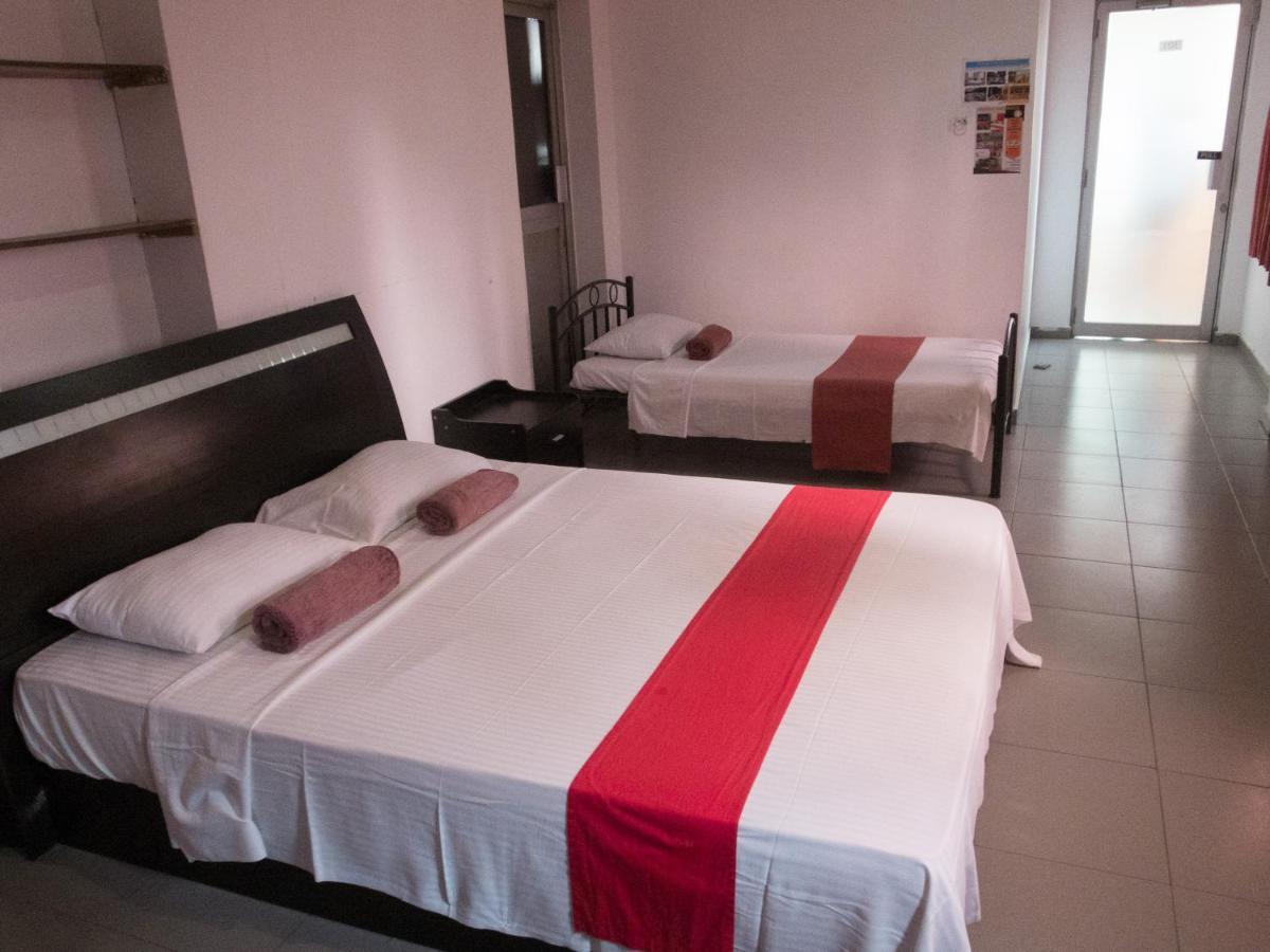 แบ็คแพค ลังกา Hostel โคลอมโบ ภายนอก รูปภาพ
