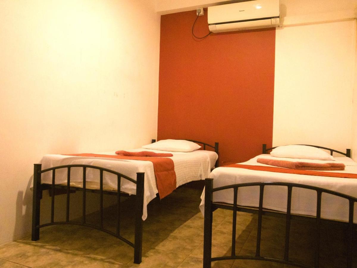 แบ็คแพค ลังกา Hostel โคลอมโบ ภายนอก รูปภาพ