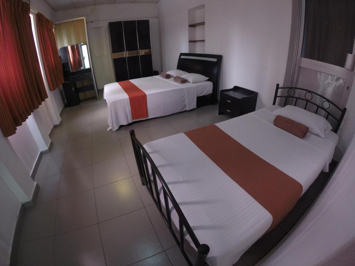 แบ็คแพค ลังกา Hostel โคลอมโบ ภายนอก รูปภาพ